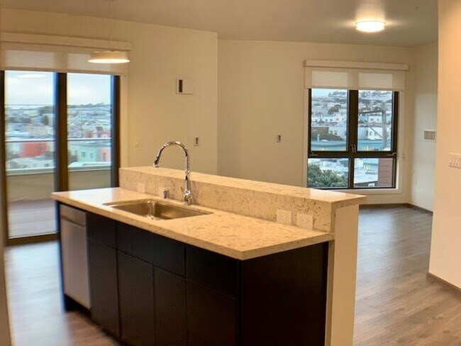 Building Photo - Live like you are always on vacation!- AMSI-