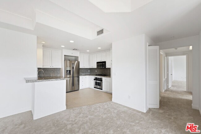 Building Photo - 1820 Benecia Ave