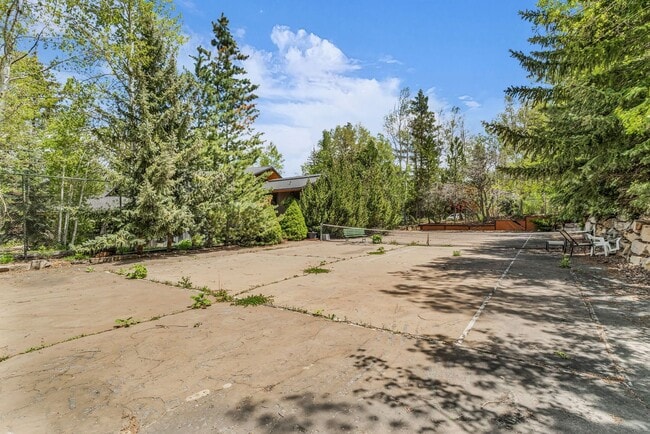 Building Photo - Luxury Mountain Home in Thaynes Canyon