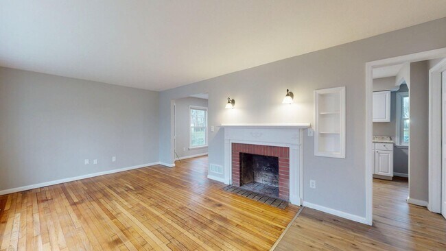 Building Photo - Maple Heights Area - 3 Bedroom Single Family Home