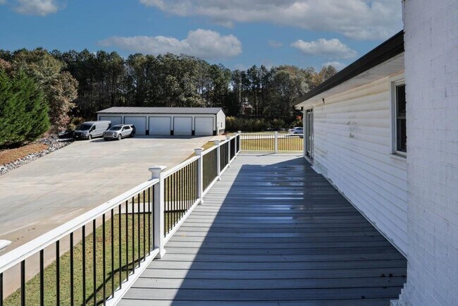 Building Photo - 6157 Orville Dr