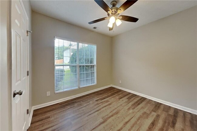 Building Photo - 820 Tradd Ct