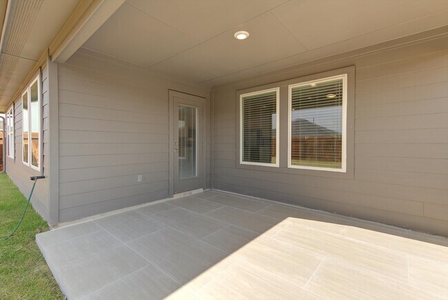 Building Photo - 20550 Fourier Dr