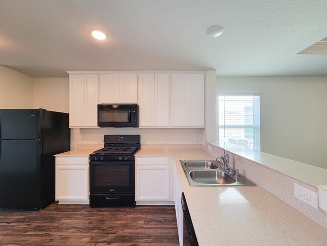 Building Photo - 5627 Savanna Pasture Rd