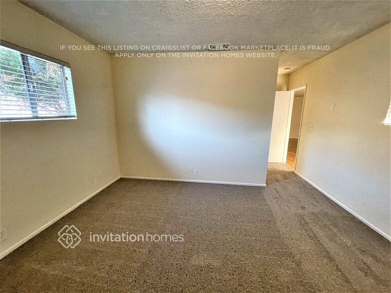 Building Photo - 12801 Zeus Ave