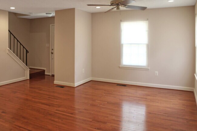 Building Photo - 3032 Churchill Ct