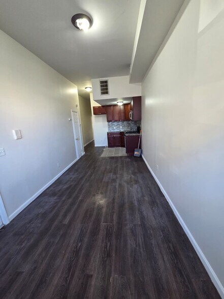 Kitchen - 167 Danforth Ave