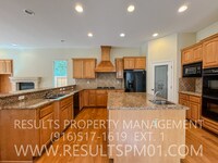 Building Photo - Whitney Oaks Retreat – Private Gated Community in Rocklin