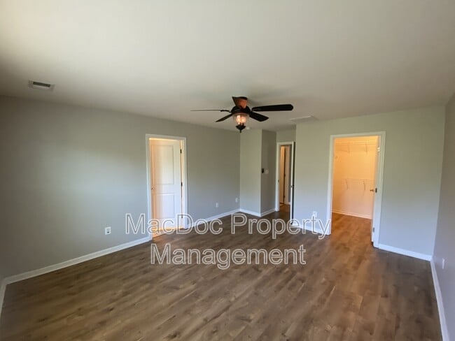Building Photo - 302 Brenton Rd
