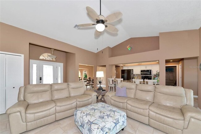 Building Photo - 15564 Ruston Cir