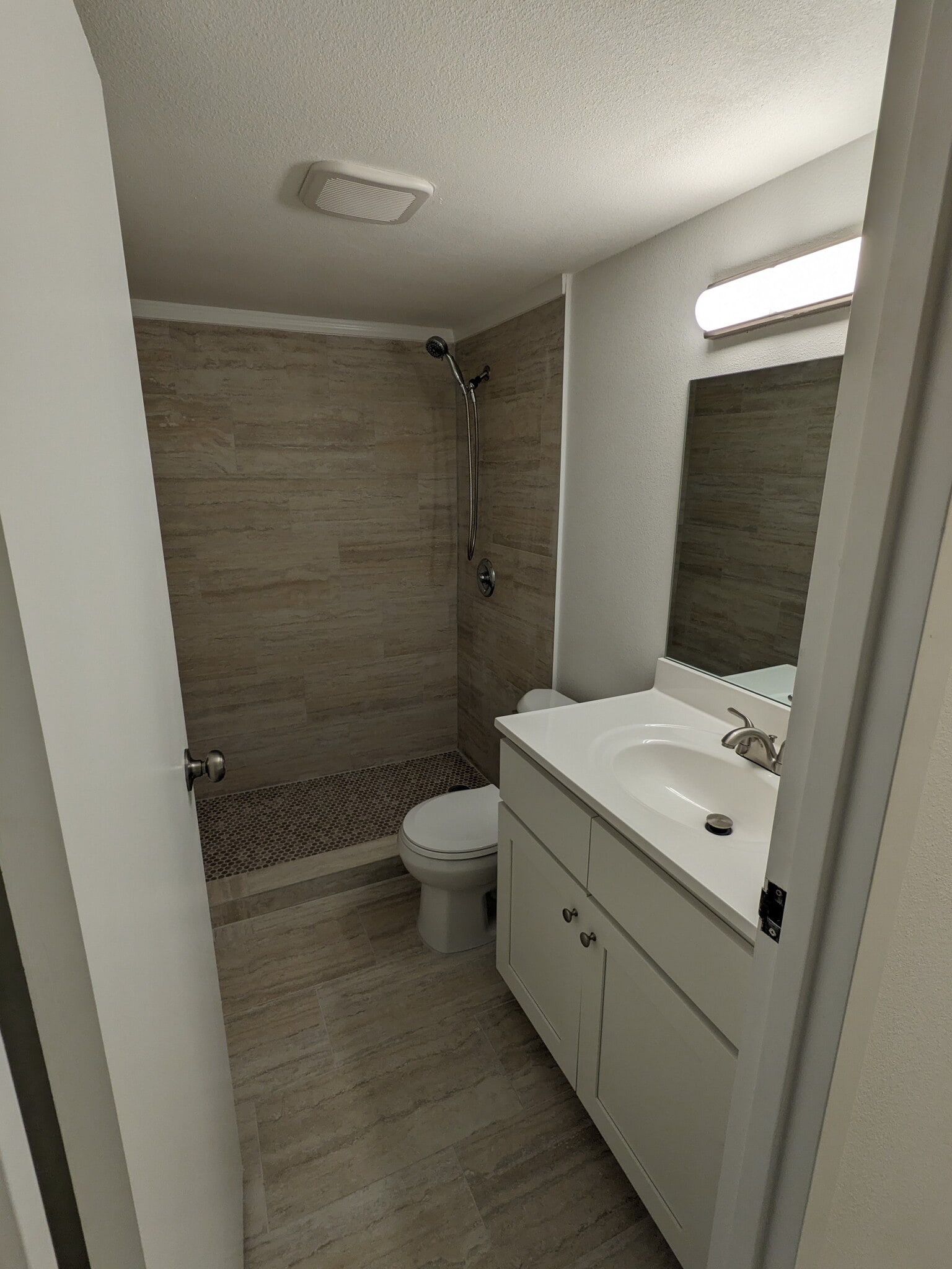 Building Photo - 359 S McMullen Booth Rd