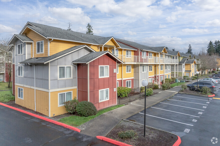 Primary Photo - Family Tree Apartments