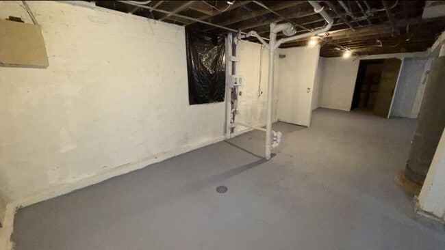 Building Photo - 4216 Jefferson St