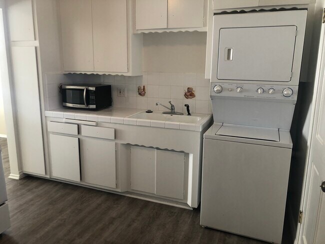 Building Photo - 140 Virginia St