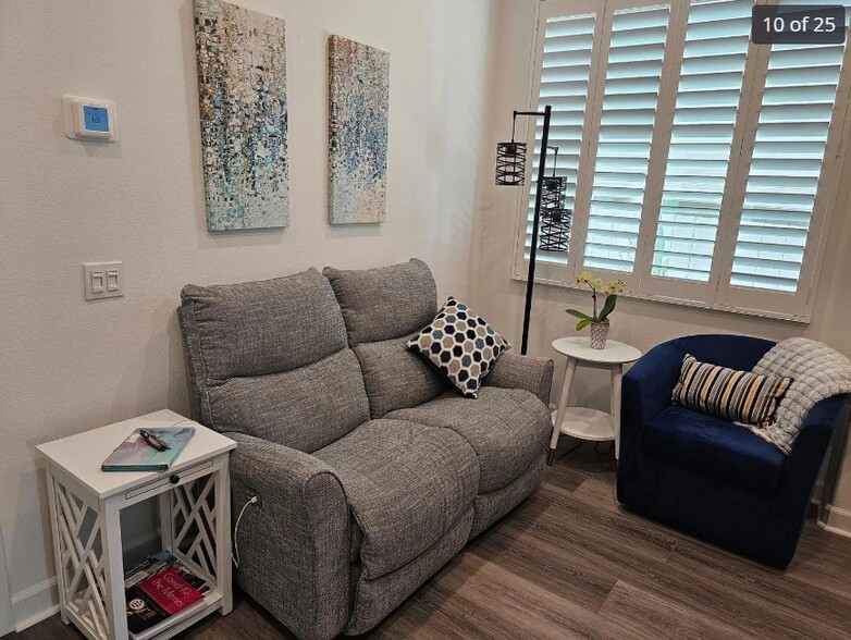 Building Photo - 607 Middlebrook Rd