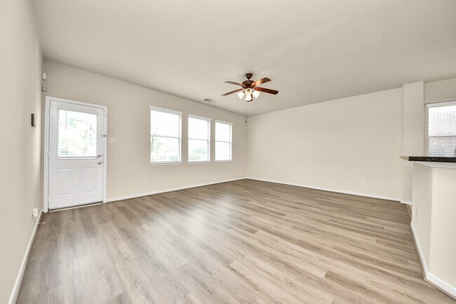 Building Photo - 13127 Barn Course Dr