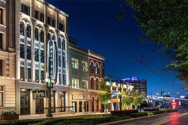 Building Photo - 108 Main St