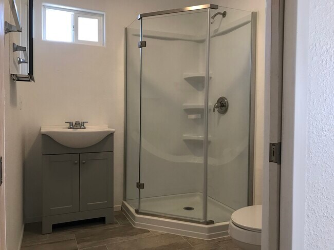 Bathroom 2 - 2709 Cardinal Ave