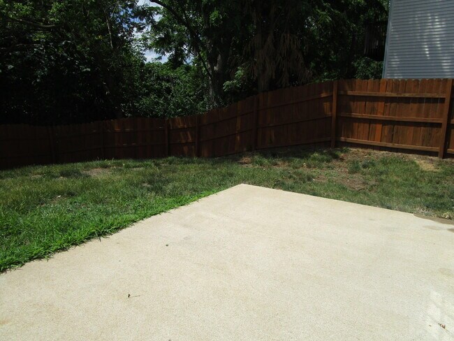 Building Photo - 5013 Roscoe Rdg