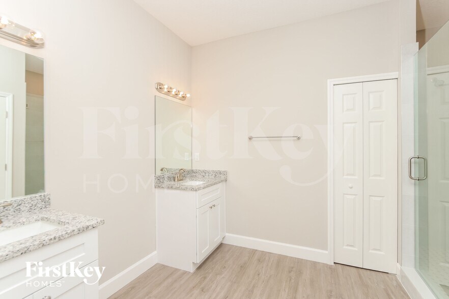 Building Photo - 164 Todd St SE