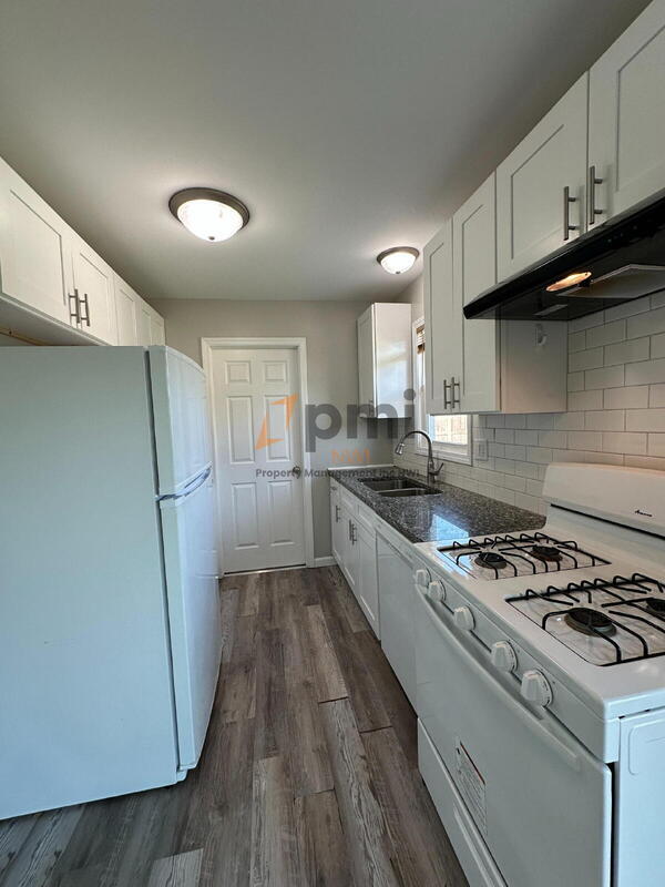 Building Photo - 375 Cherryfield Dr
