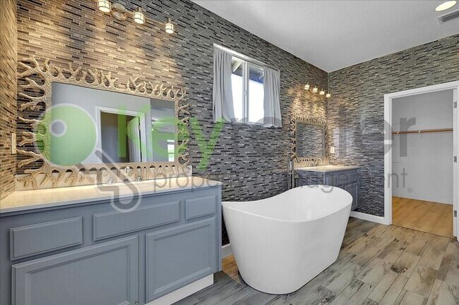 Building Photo - 1740 Allenwood Cir
