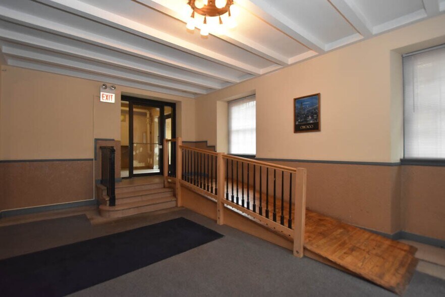 Building Photo - 3836 N Fremont St