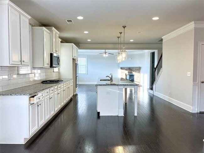 Building Photo - 3733 Dragon Fly Ln SE