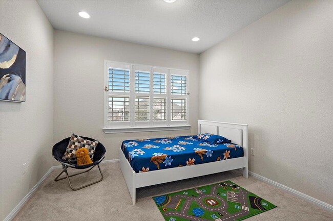 Building Photo - 9033 Rattlesnake Trail