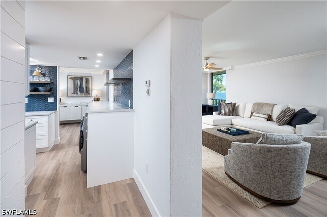 Building Photo - 10475 Gulf Shore Dr