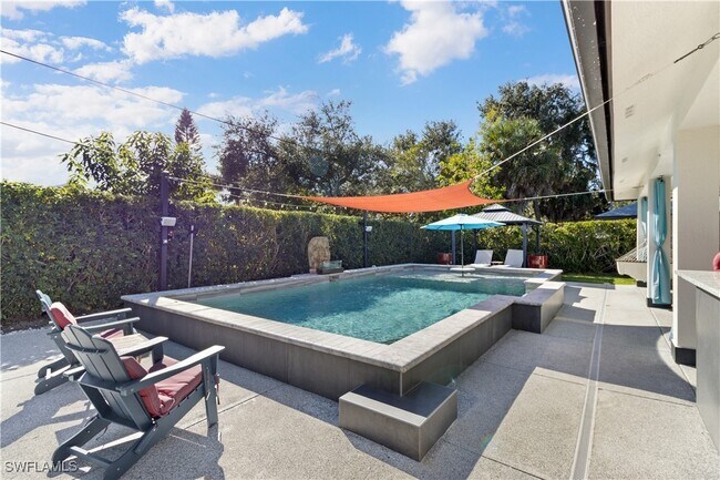 Building Photo - 10990 Goodwin St