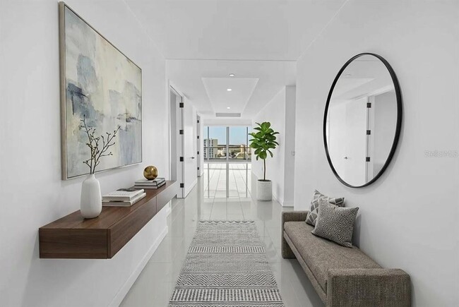 Building Photo - 400 Central Ave