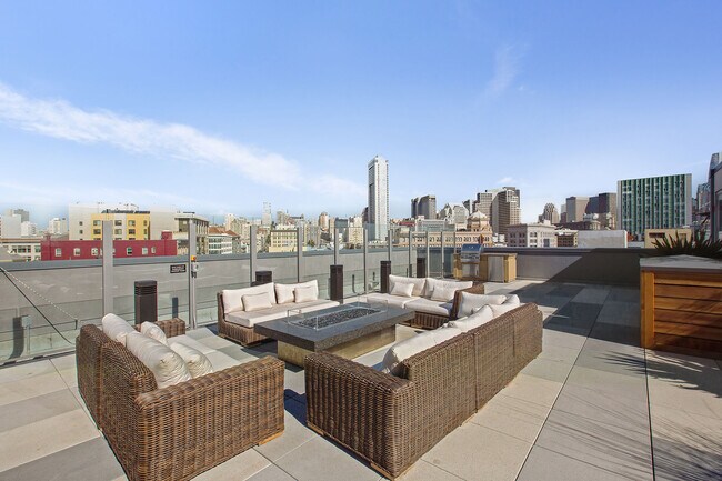 Building Photo - 1075 Market St