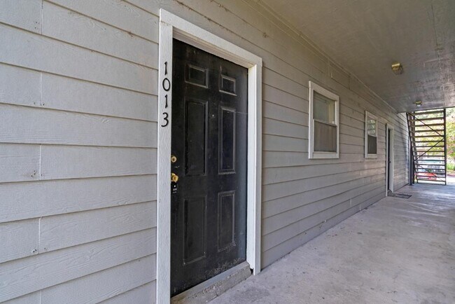 Building Photo - 12166 Metric Blvd