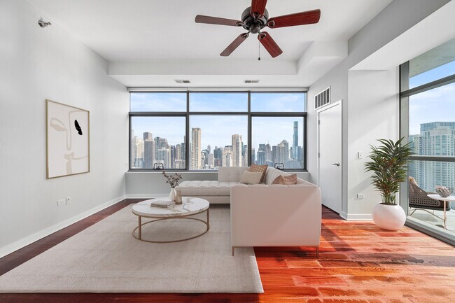 Building Photo - 303 W Ohio St