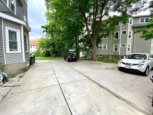 Building Photo - 40 Laurel St