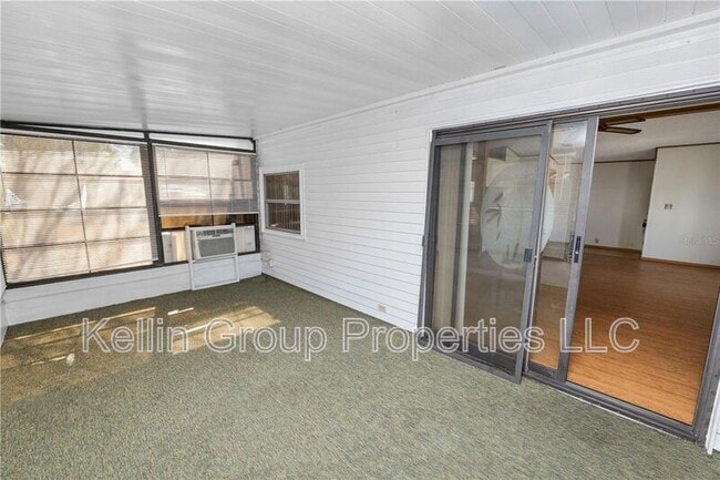 Building Photo - 1706 Fox Hill Dr