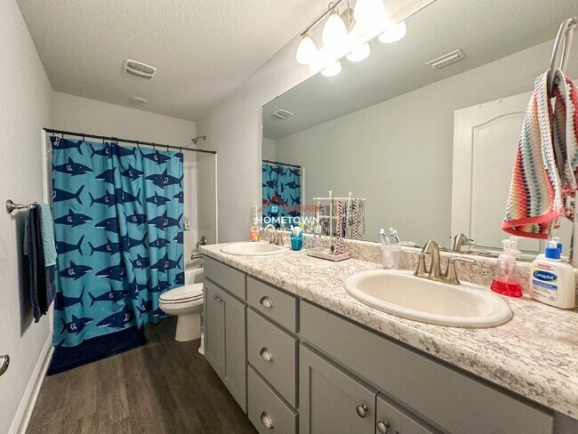 Building Photo - 3613 Conley Dr