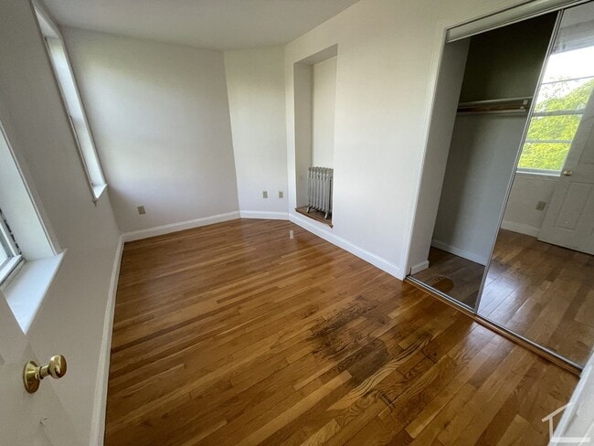 Building Photo - 41 Egremont Rd