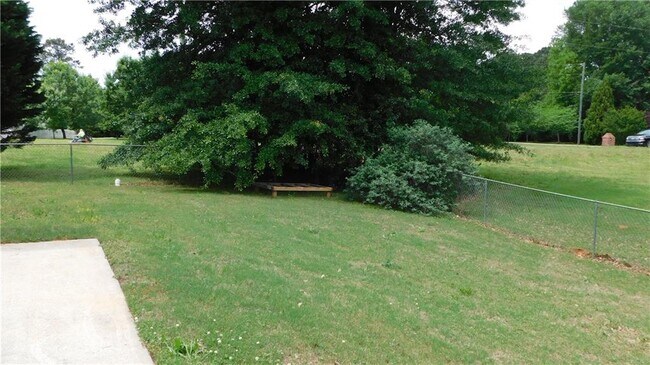 Building Photo - 1562 Langdon Park Dr