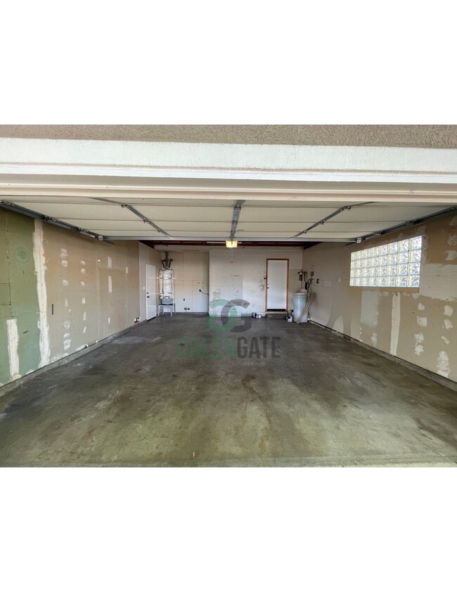 Building Photo - 533 Arrowhead Ct