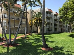 Building Photo - 13100 SW 92nd Ave