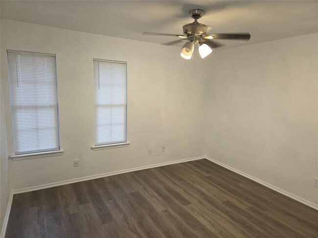 Building Photo - 9019 Texas Sun Dr