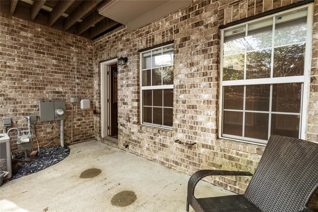 Building Photo - 2663 Rivers Edge Dr NE