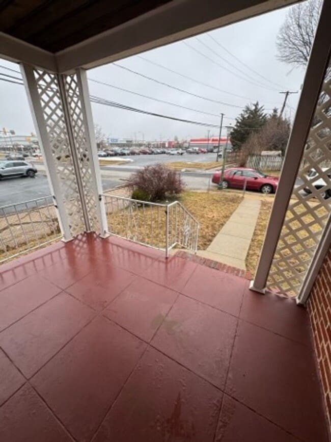 Building Photo - Charming row home in Baltimore City!