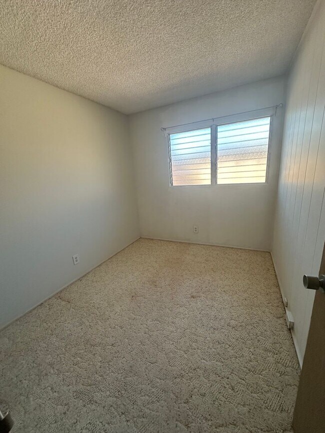 Building Photo - 3 BD / 2 BA Townhome in Aiea!!!