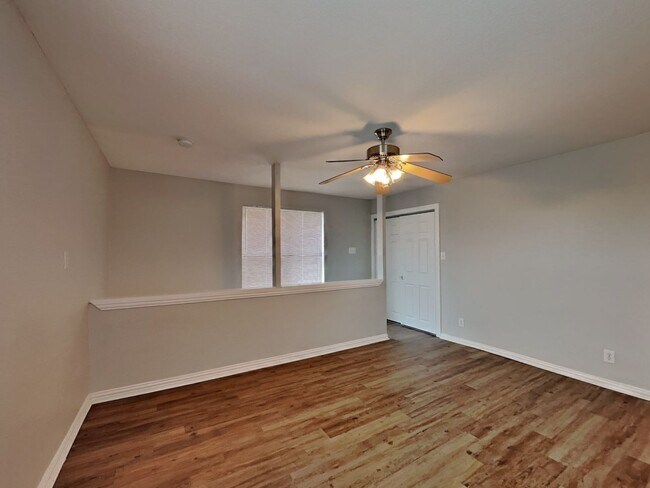 Building Photo - Coming Soon! 4BR/3BA | Newly Renovated Single Family Home | Fenced  yard | In Grand Prairie!