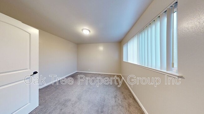 Building Photo - 2377 Downer Ave