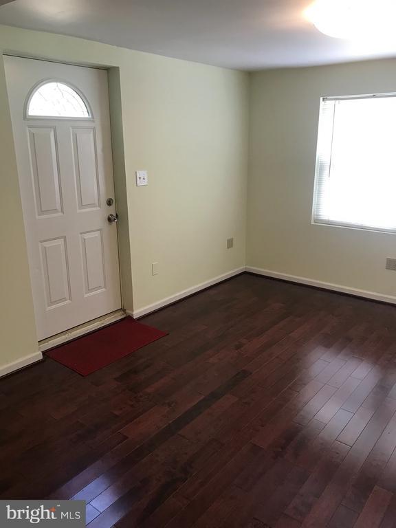 Building Photo - 6302 Hibbling Ave