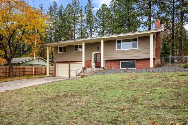 Building Photo - Move-In Special - Beautiful South Valley Home! Available Now!